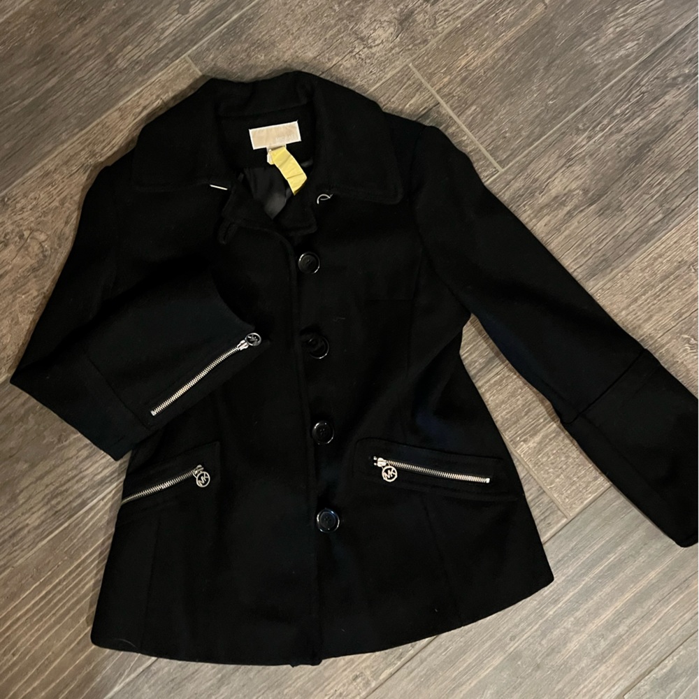 Michael Kors Zip Front,Wool, belted cuff, gold, trim zip pockets.